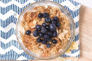 Porridge myrtilles et quinoa