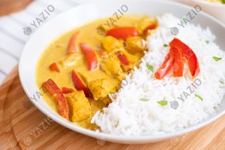 Curry de frango com arroz basmati